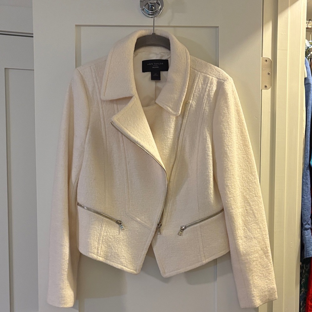 Ann Taylor Cream Teddy Jacket - Picture 6 of 8